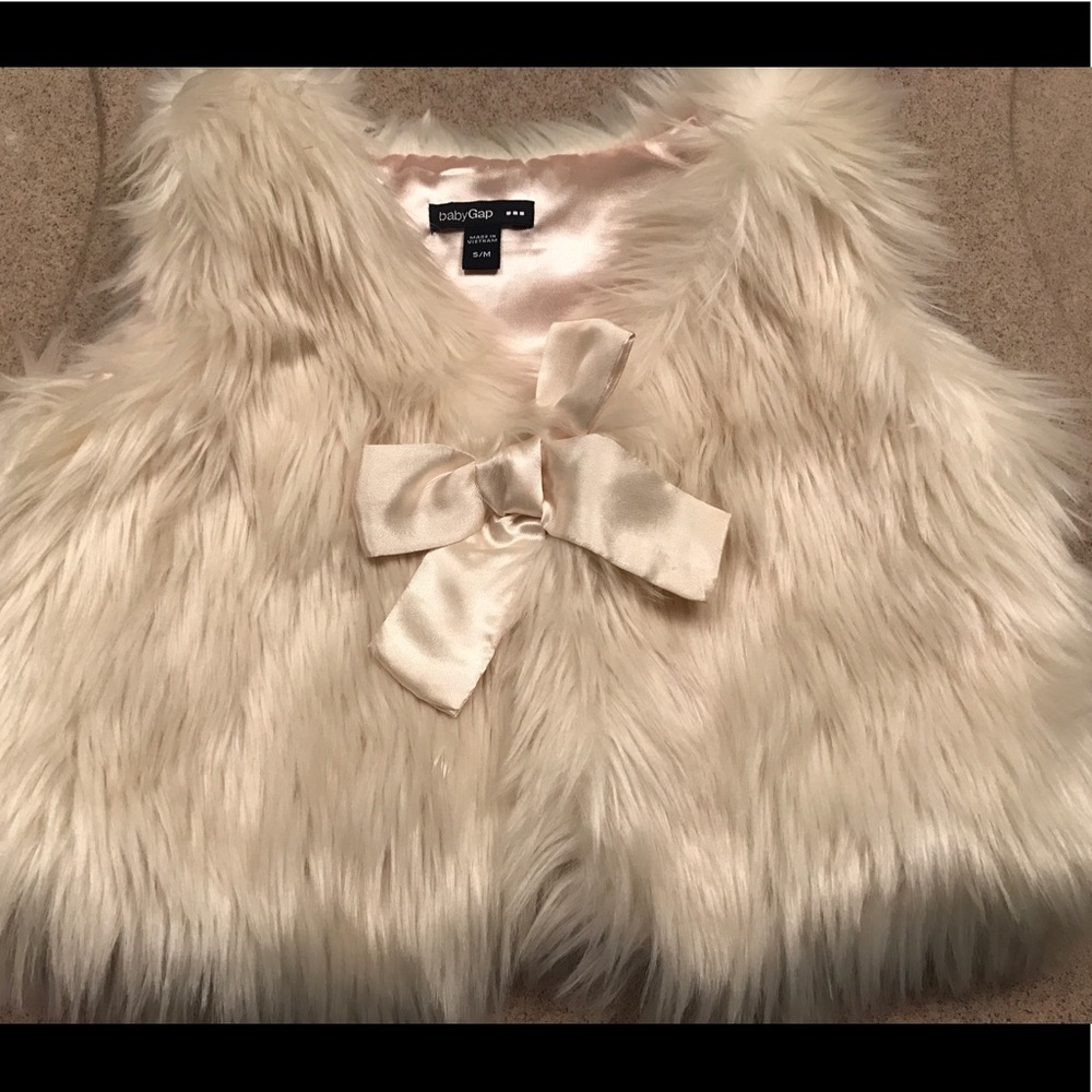 Gap toddler ivory fur vest